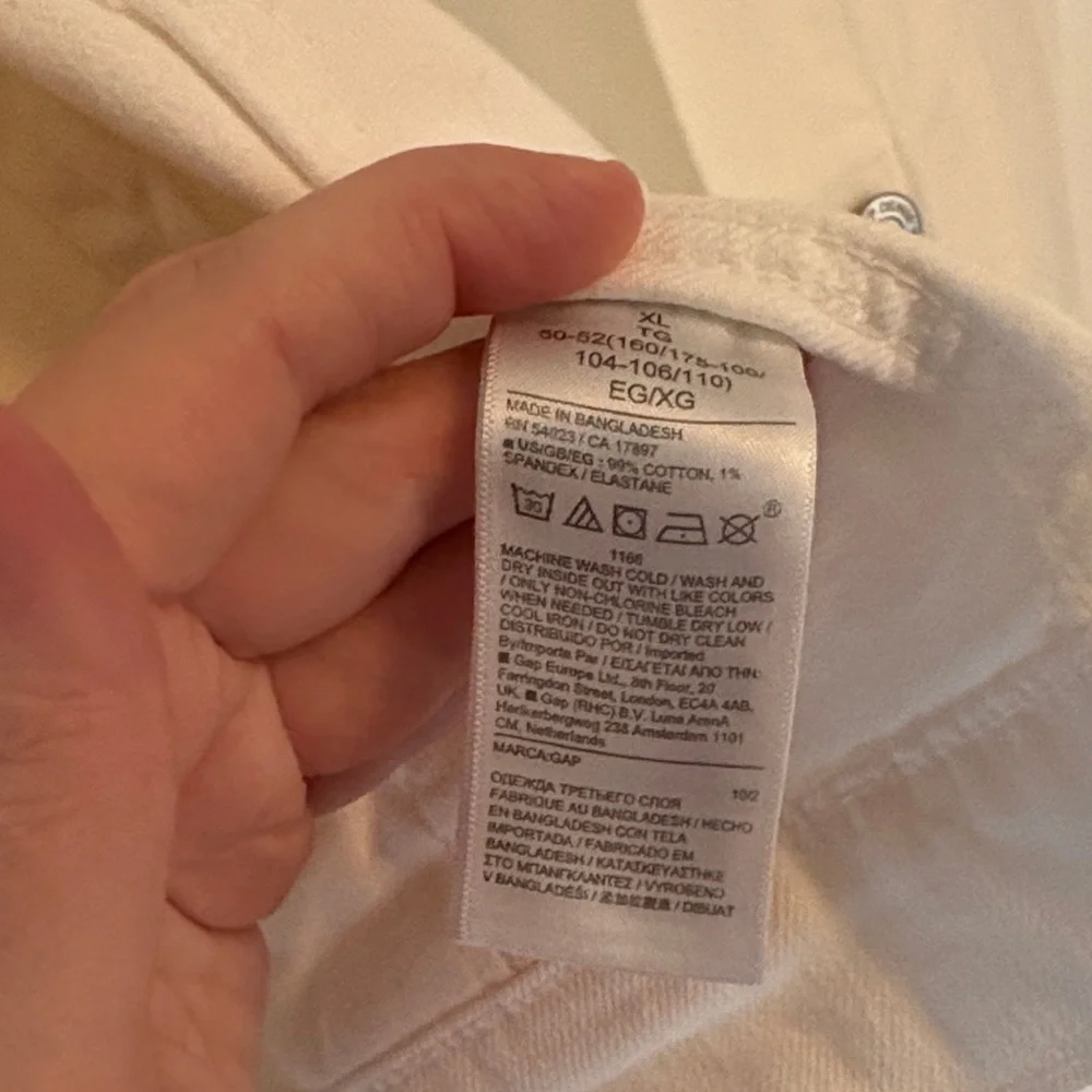 GAP White Denim Jacket - Size XL - Picture 5 of 6